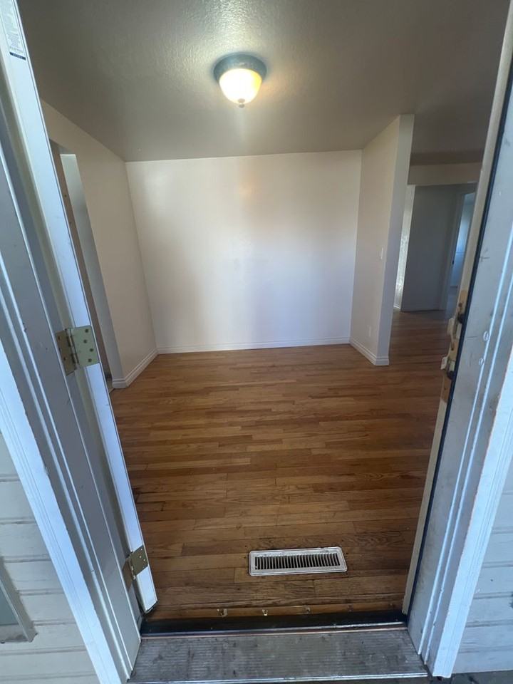 120 N 55th Ave - Photo 7 of 22