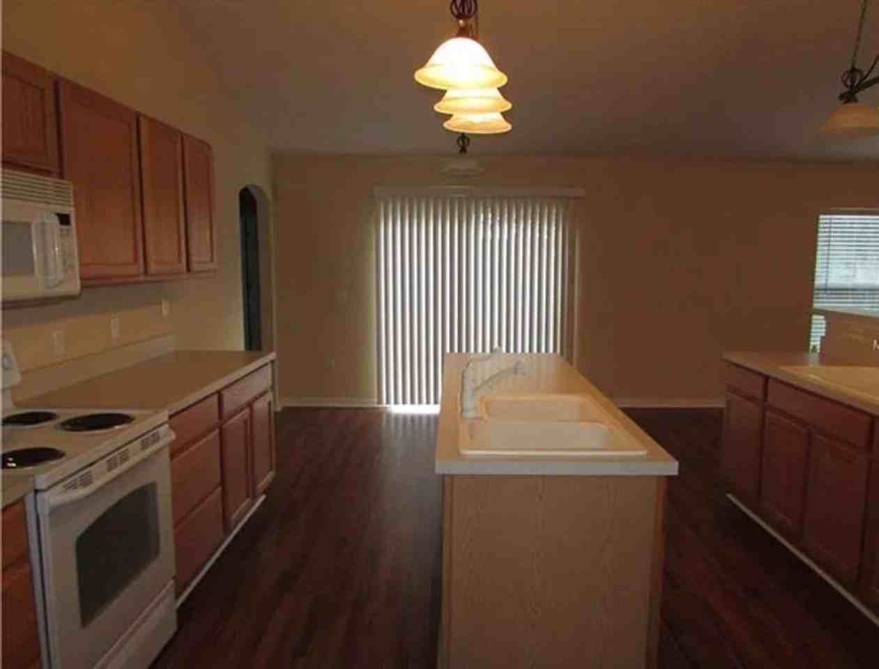 6117 Sunset Vista Dr - Photo 2 of 5