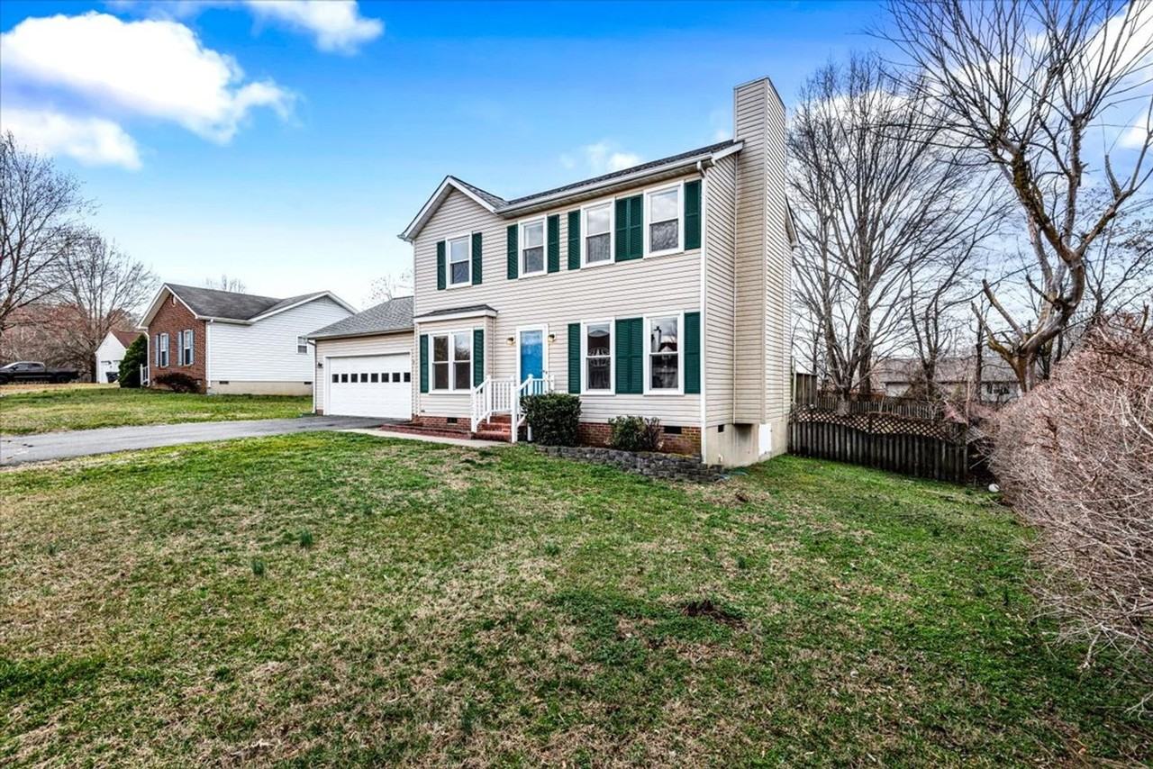 10704 Live Oak Ct - Photo 2 of 26