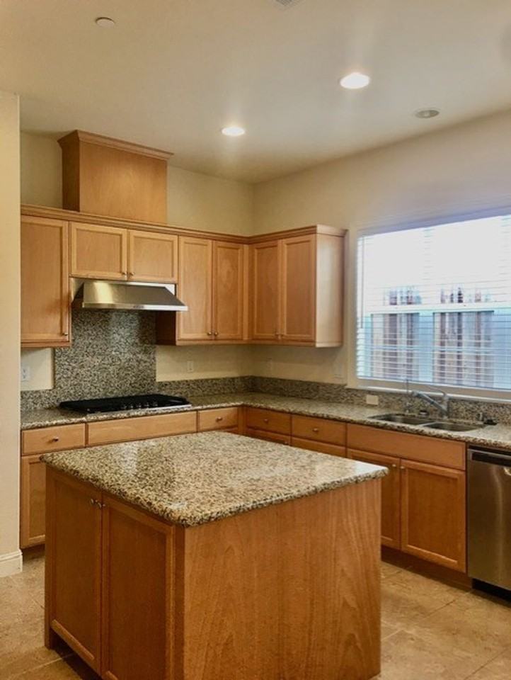 7089 Hyacinthus Ln - Photo 6 of 26