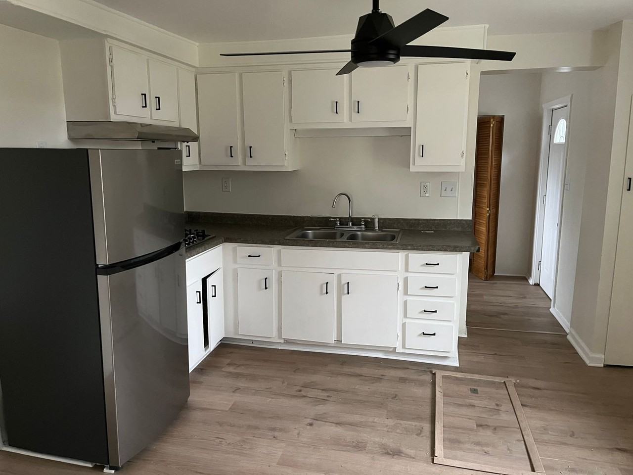 1904 Birkdale Rd - Photo 3 of 6