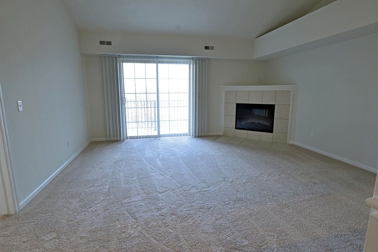 8306 N Annsbury Cir - Photo 4 of 26