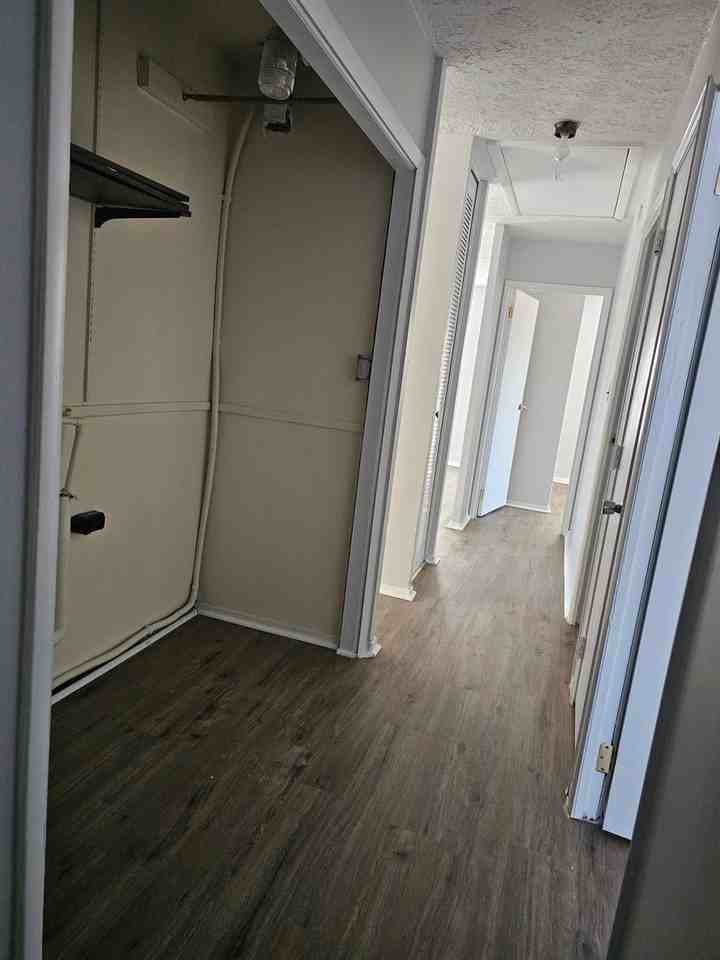 3900 Placid Pl - Photo 5 of 9