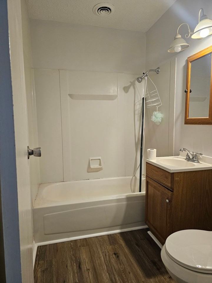 3900 Placid Pl - Photo 6 of 9