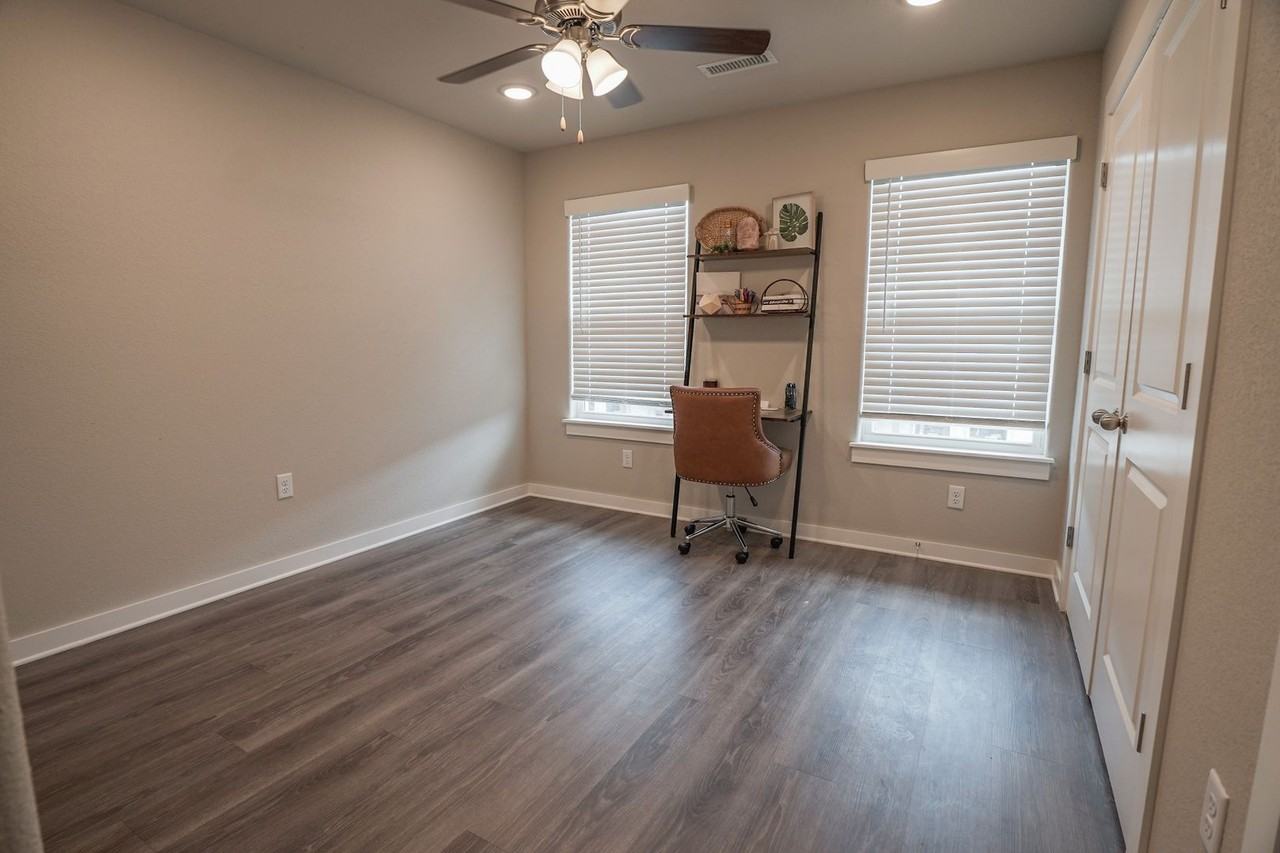 753 N Honey Locust Bnd #74 - Photo 5 of 18