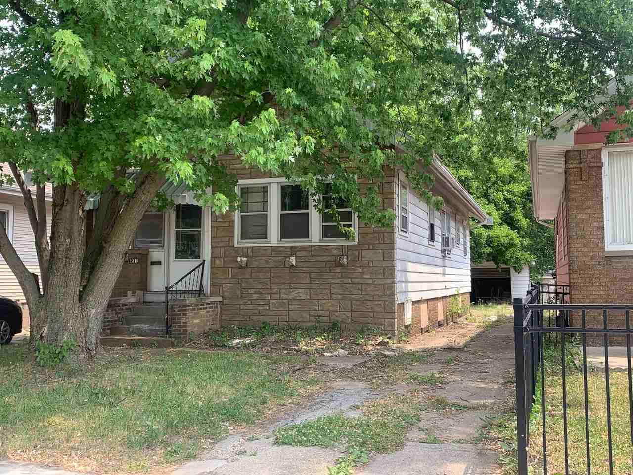 1316 Ne Jefferson Ave - Photo 2 of 10