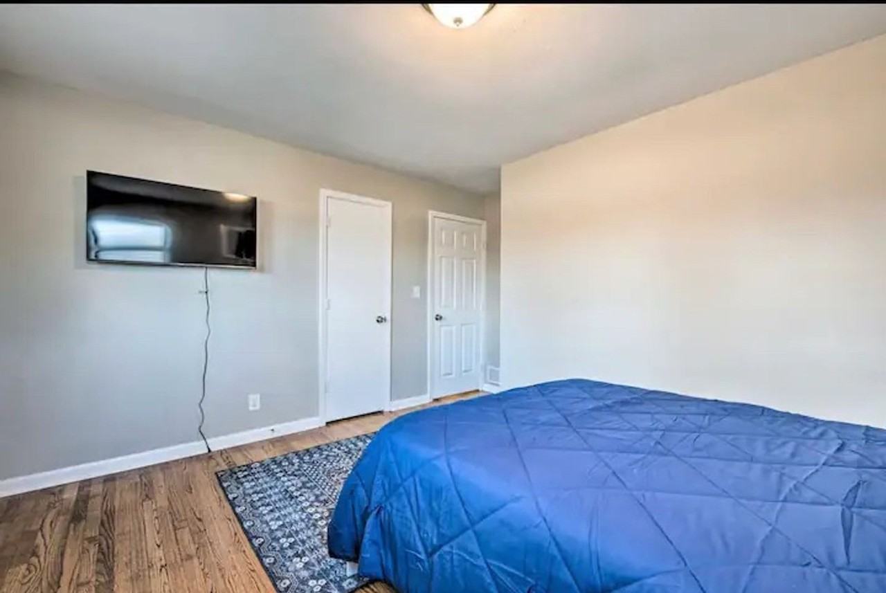 4429 Herschel Rd - Photo 3 of 30