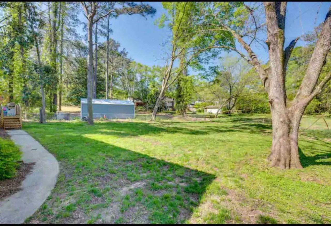 4429 Herschel Rd - Photo 6 of 30