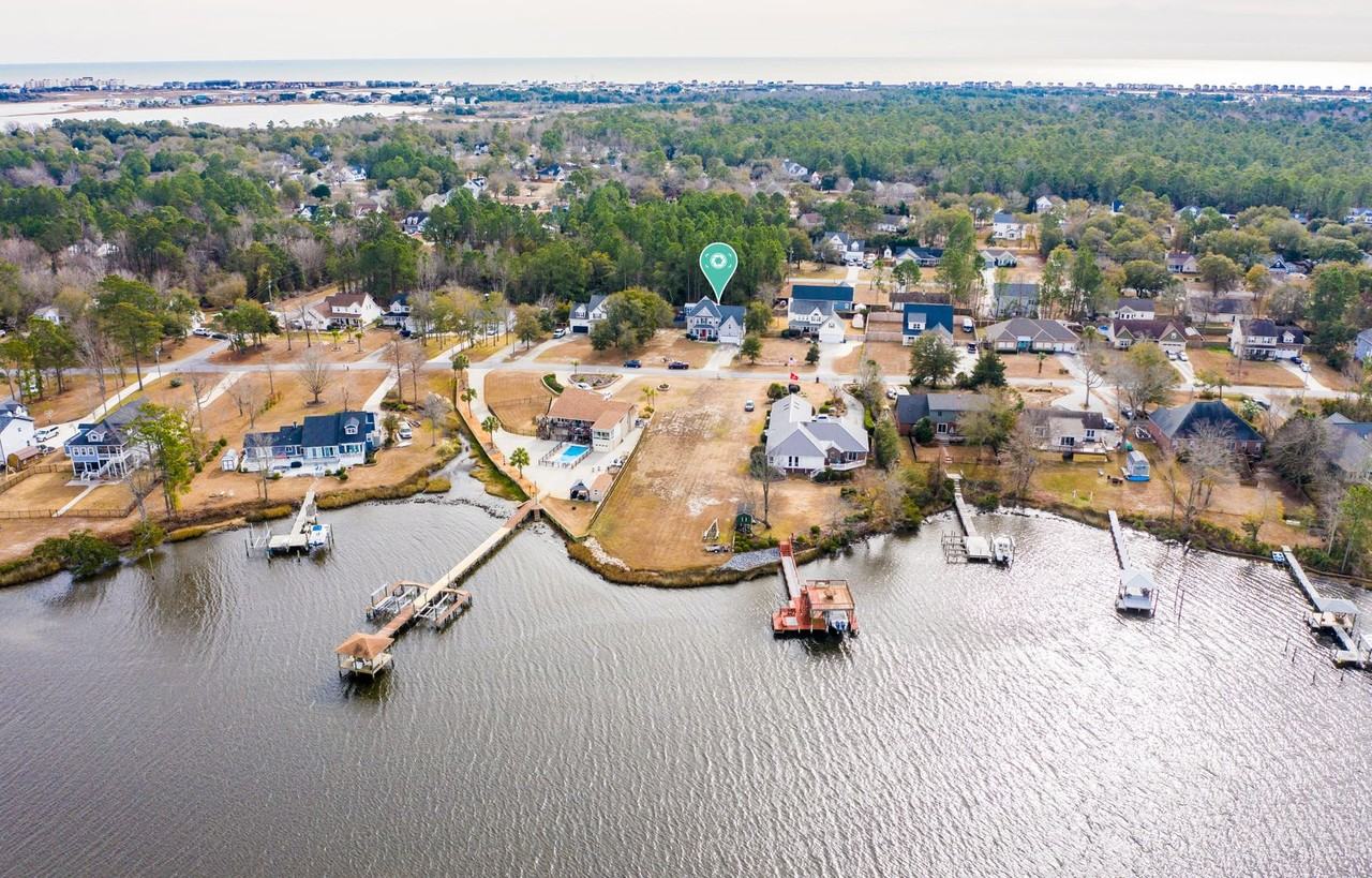 462 Chadwick Shores Dr - Photo 2 of 50