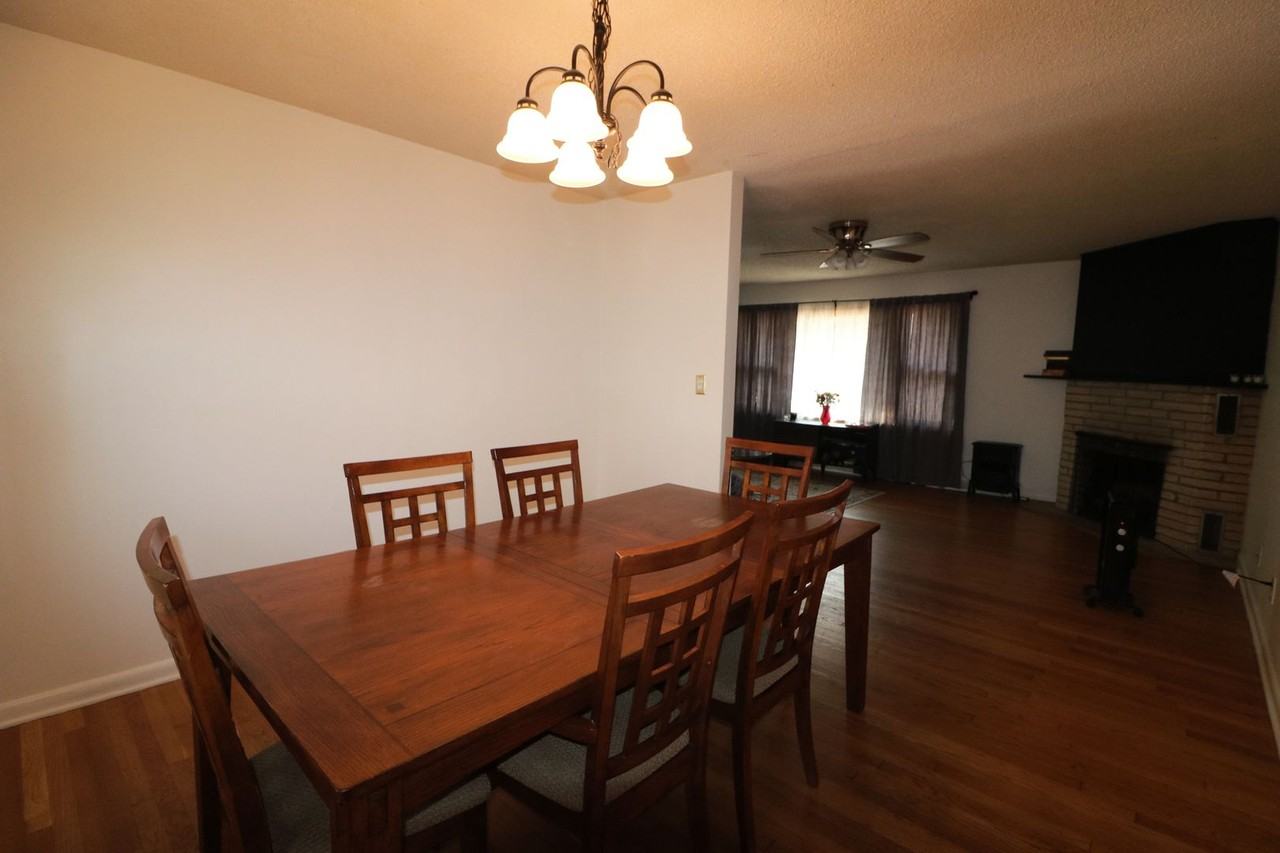 324 N Delaware Ave - Photo 3 of 21