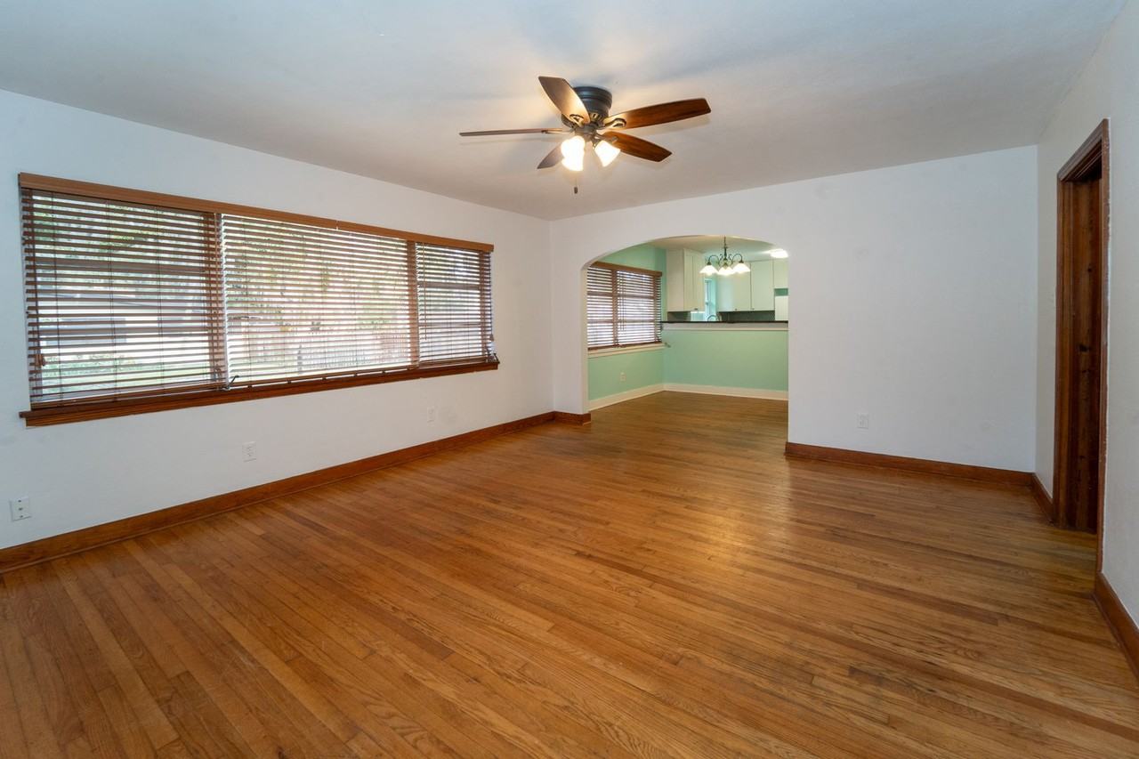 64 Fullerwood Dr - Photo 6 of 40