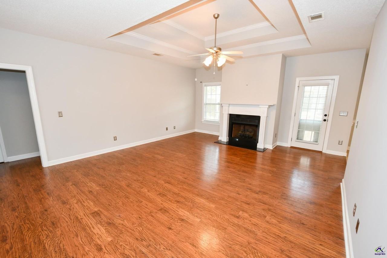 104 Newport Ave - Photo 3 of 39