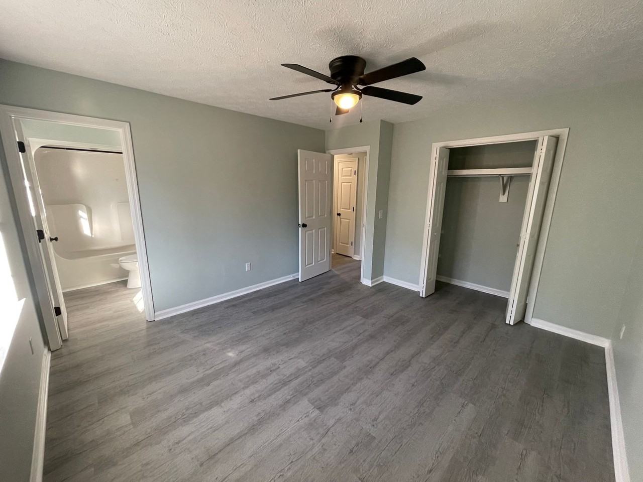 1018 Poplar Ct #A - Photo 3 of 16