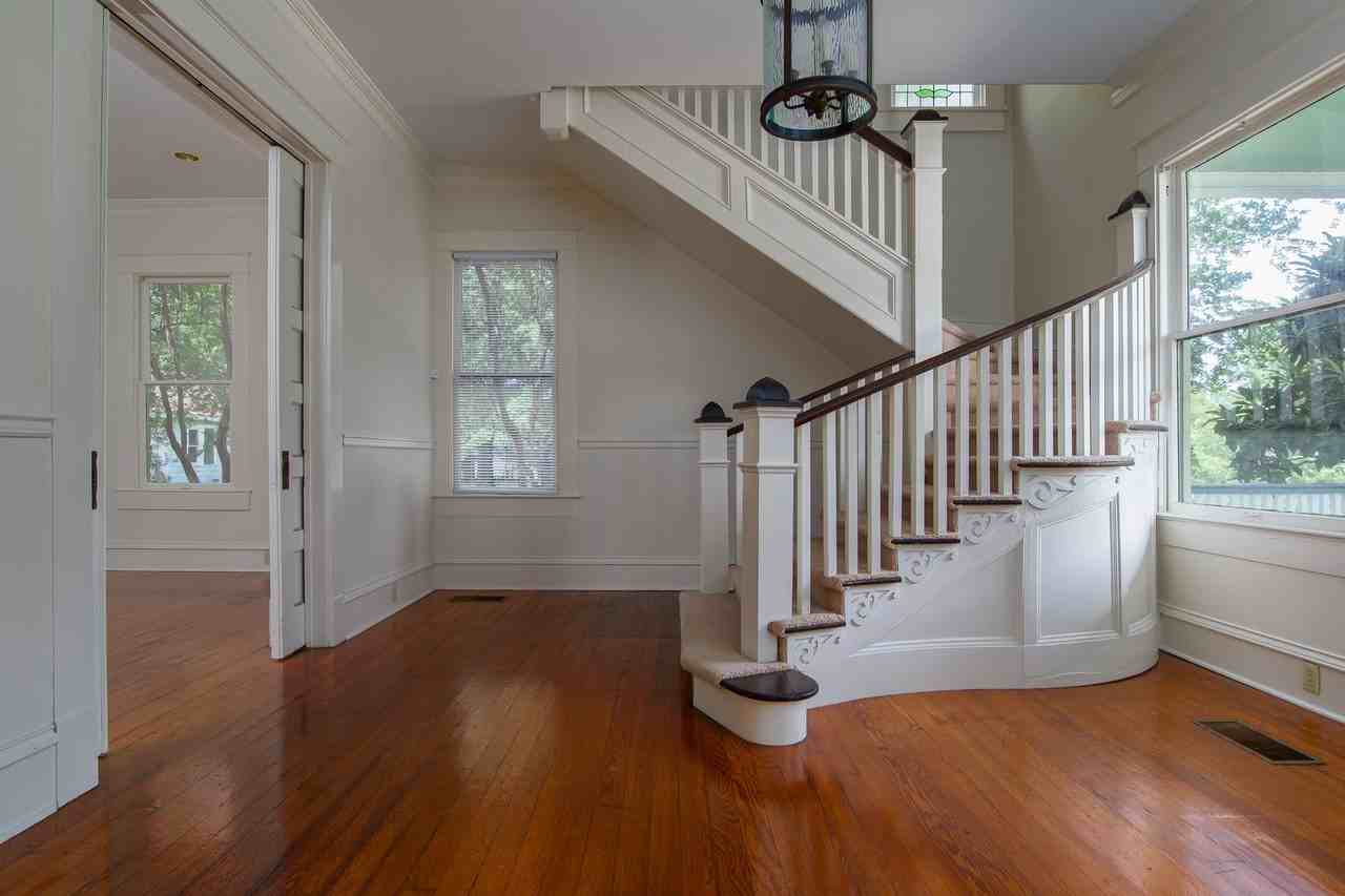 1202 Jackson St - Photo 3 of 14