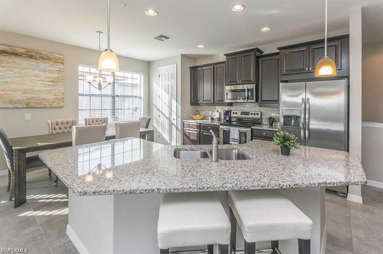11305 Monte Carlo Blvd #202 - Photo 6 of 17