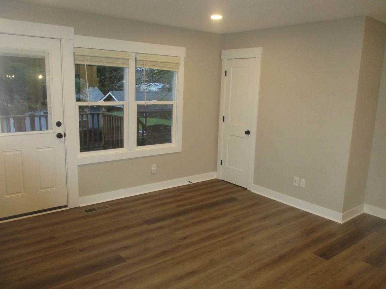 3308 Tarabochia St - Photo 3 of 14