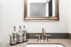 featured image of 909 N 17th Ave #C