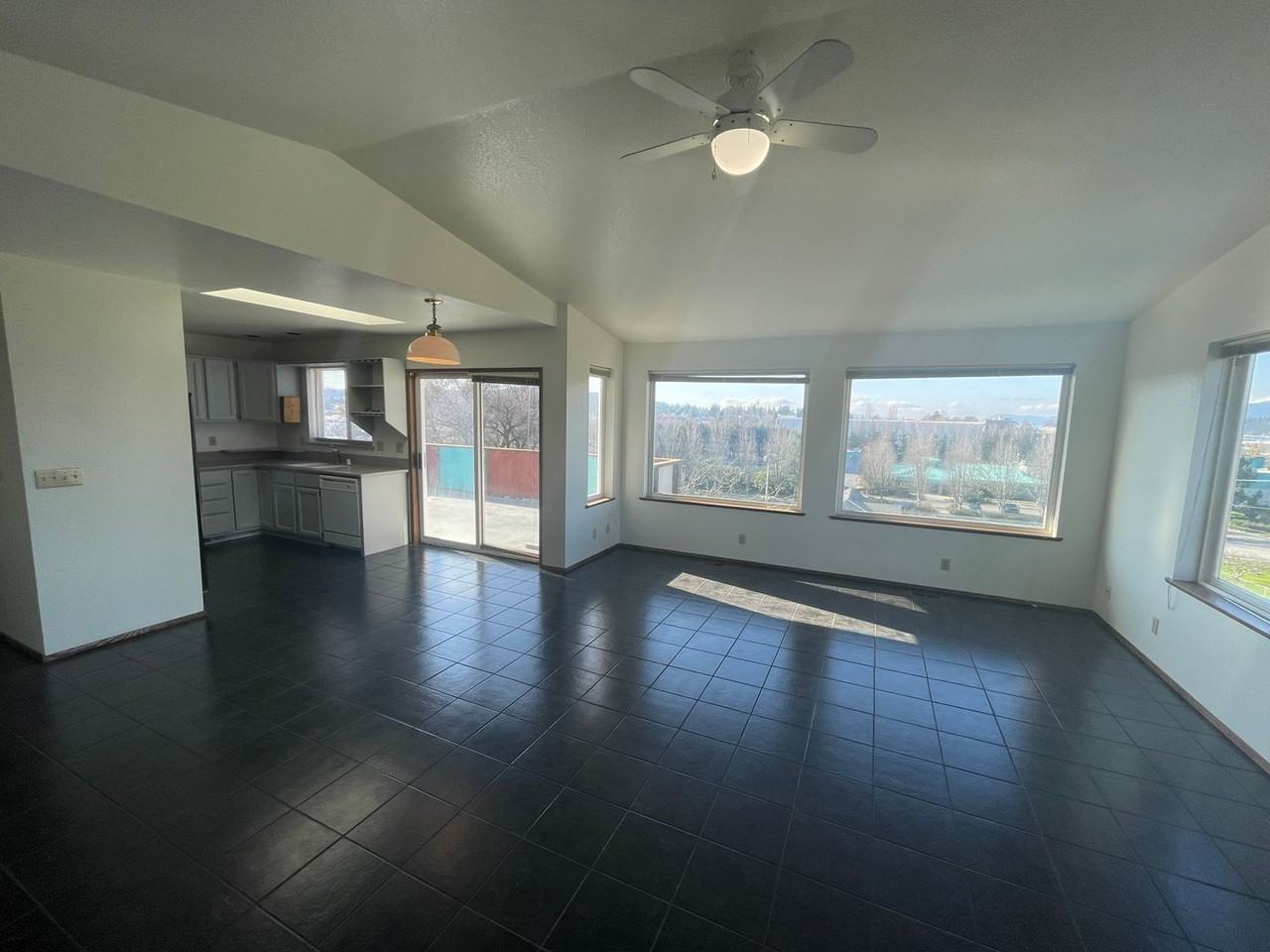 501 5th St - Photo 2 of 22