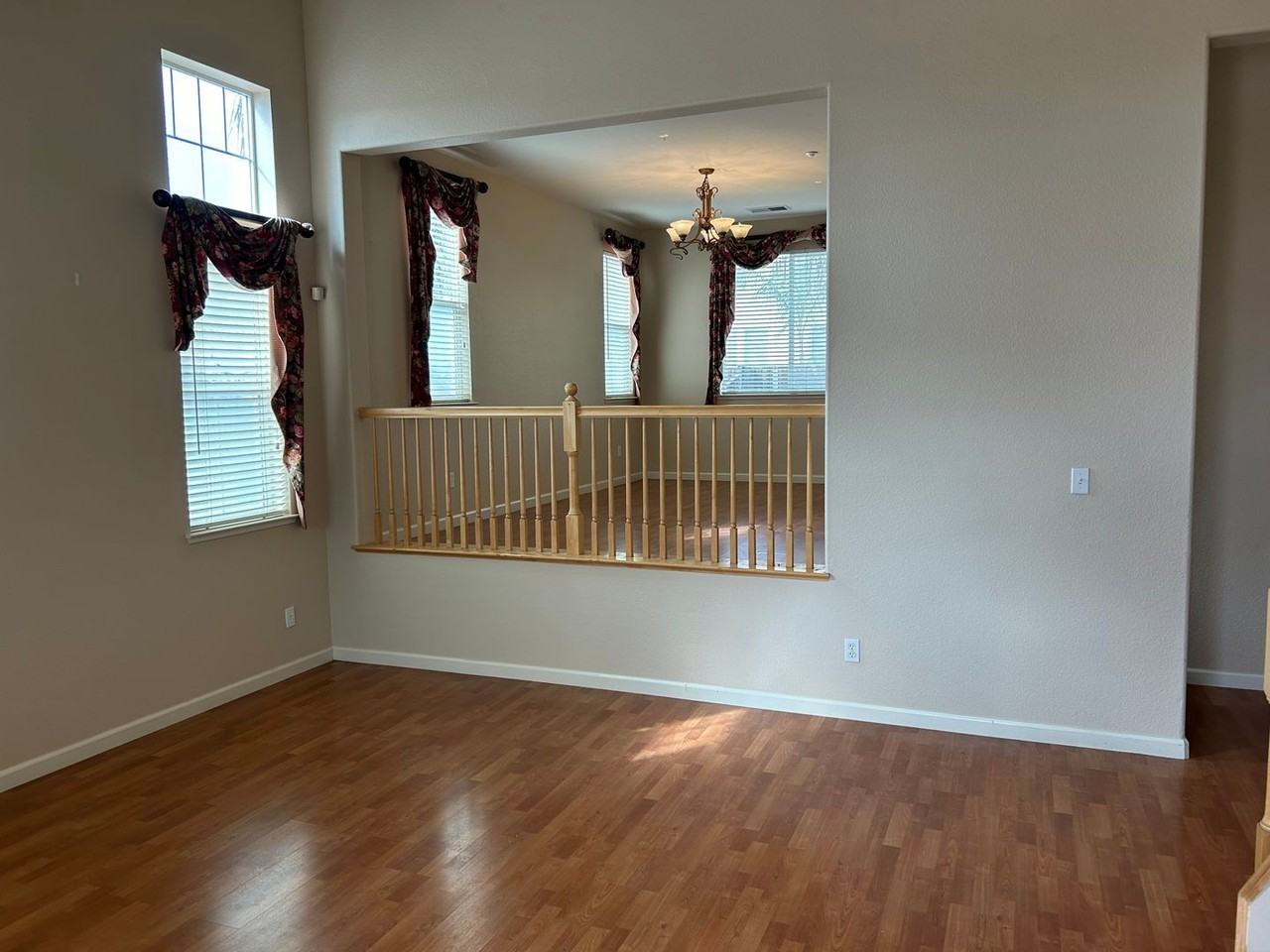 2809 Abbeydale Ct - Photo 2 of 37