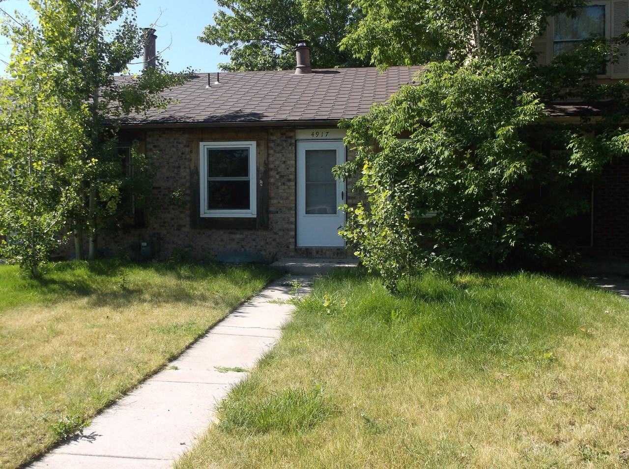 4917 E 14th St - Photo 2 of 9