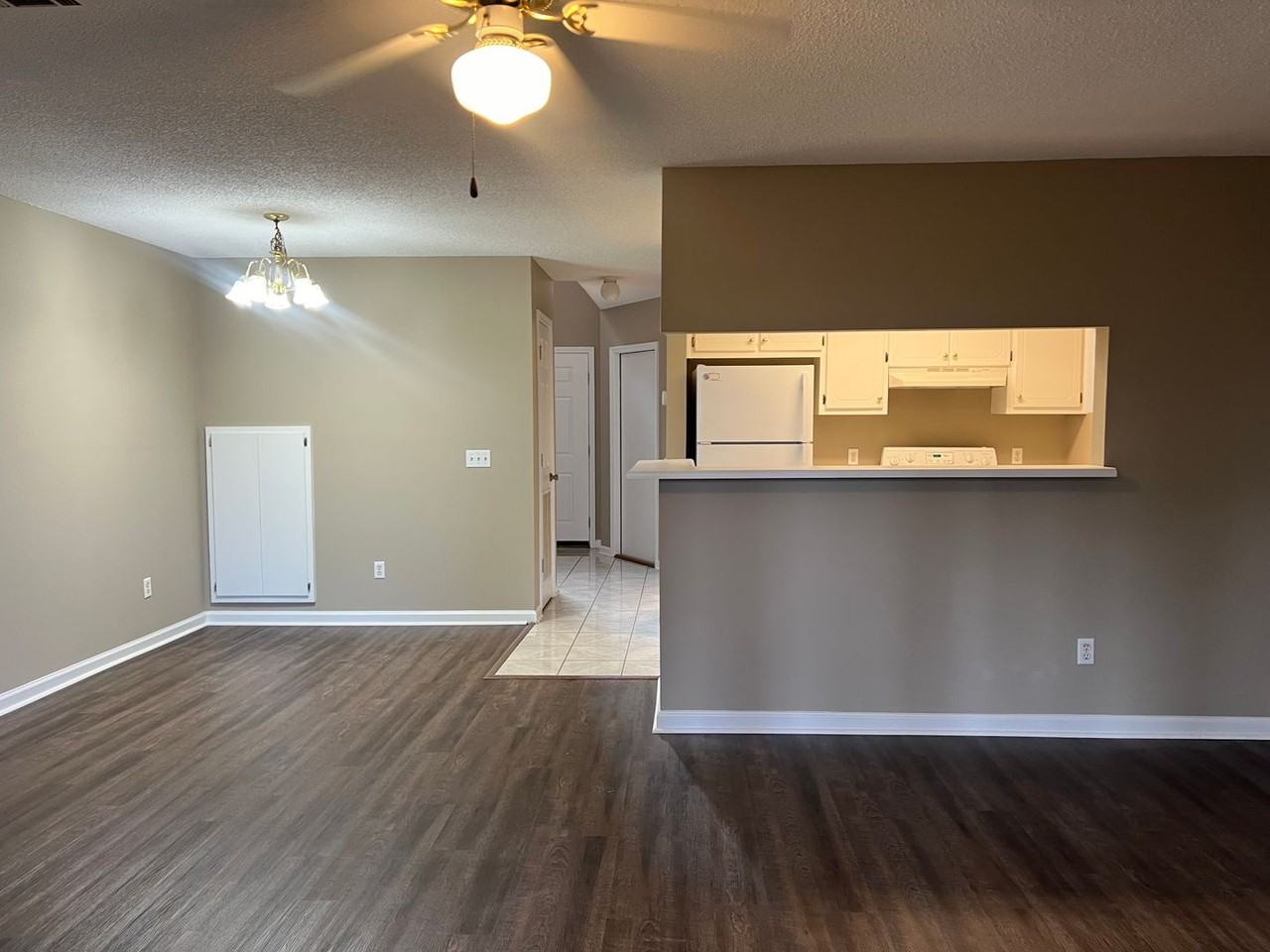 114 Commons Dr - Photo 3 of 16