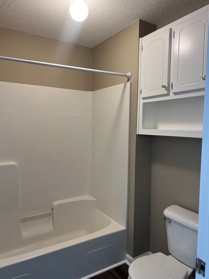 114 Commons Dr - Photo 7 of 16