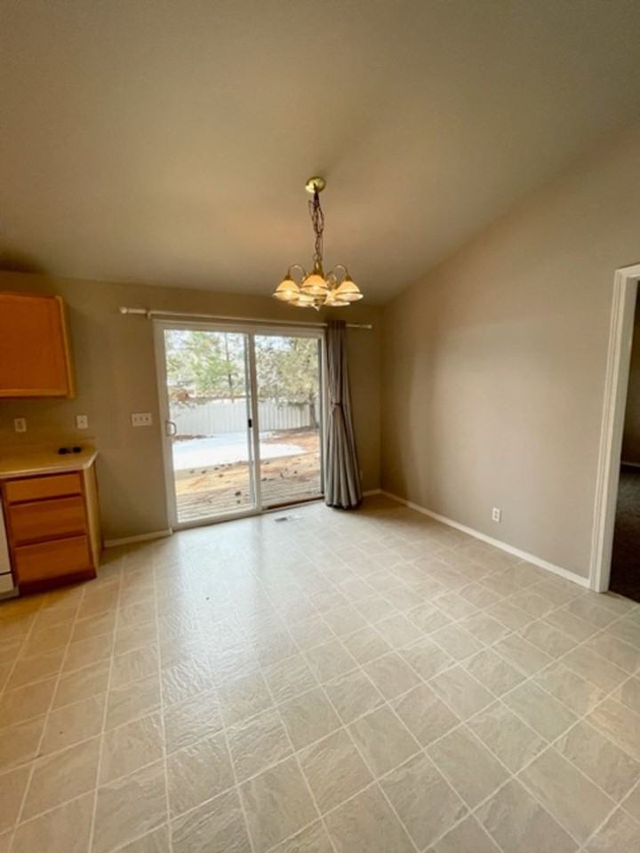 1157 Sw Silver Lake Blvd - Photo 5 of 23