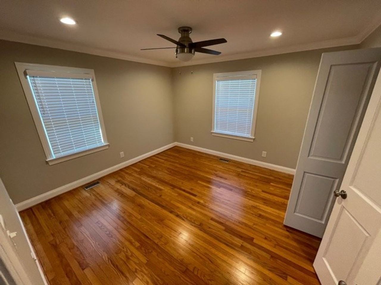 4881 Oak Level Rd - Photo 3 of 11