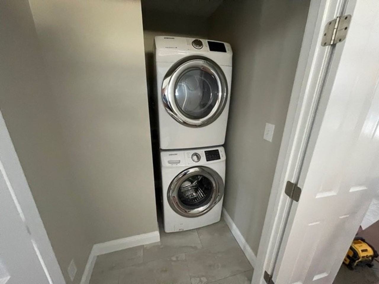 4881 Oak Level Rd - Photo 5 of 11