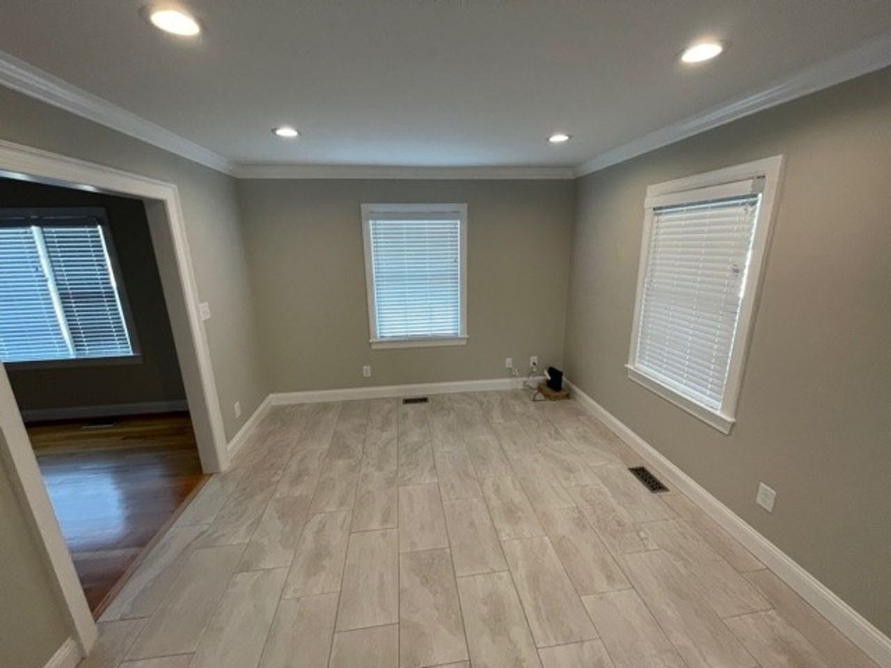 4881 Oak Level Rd - Photo 7 of 11