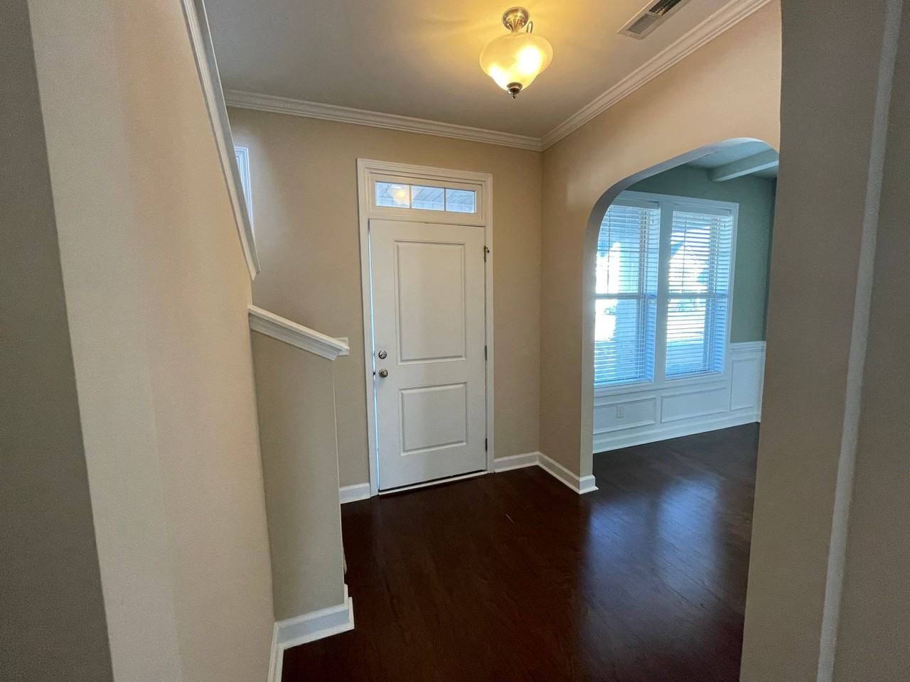 1029 Adams Landing Dr - Photo 2 of 27