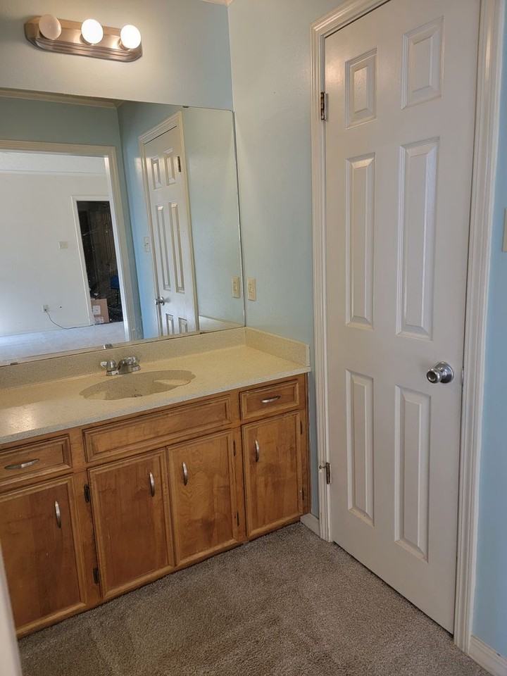 1801 Andy Cir - Photo 5 of 31