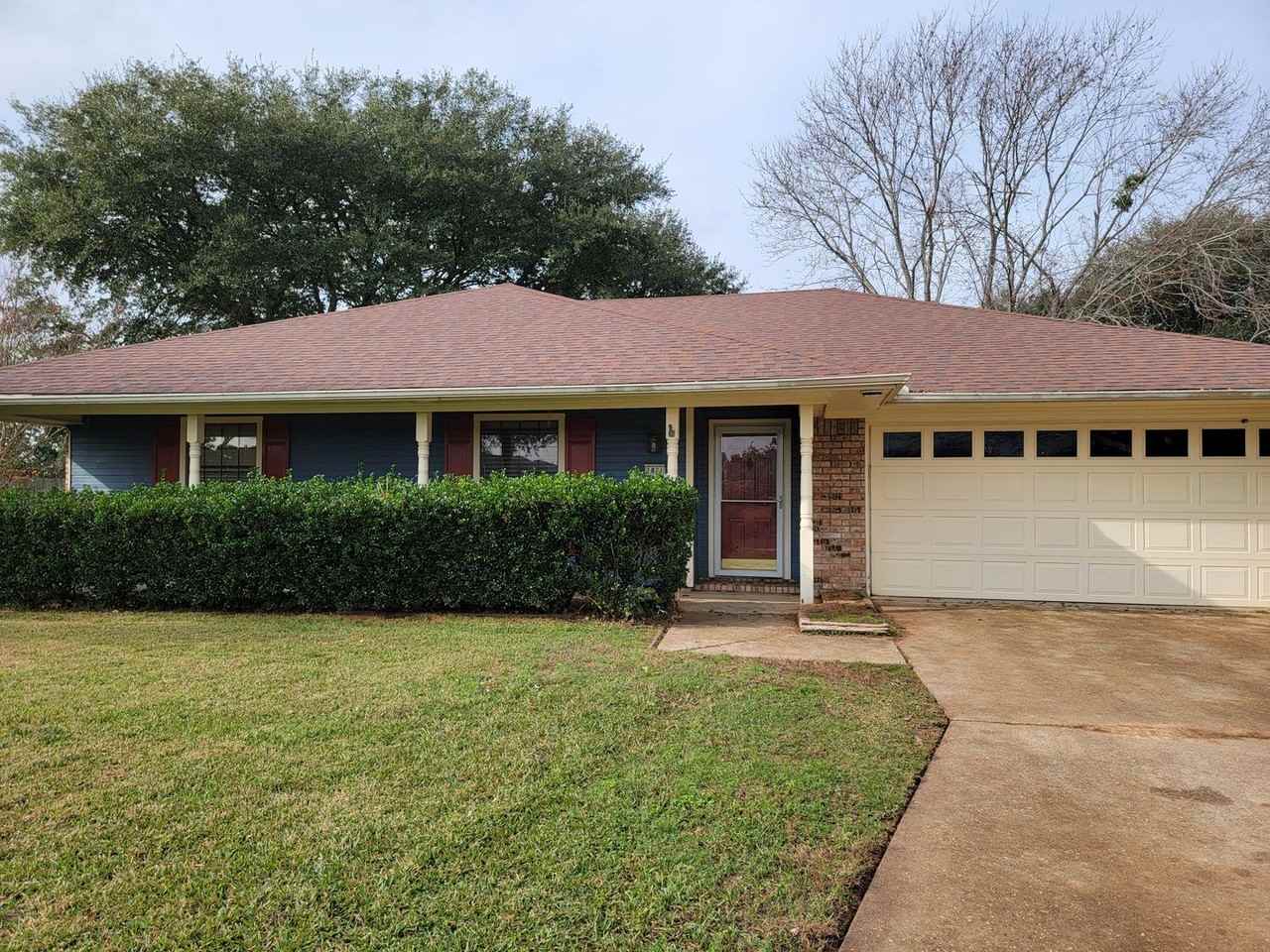 1801 Andy Cir - Photo 2 of 31