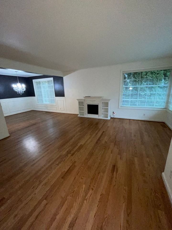 210 S State St Apt 1 - Photo 2 of 19