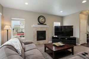 featured image of 2851 Breton Way