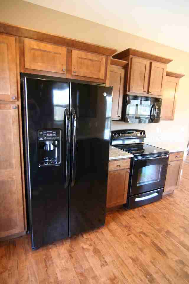 918 Manitou Trl - Photo 3 of 19