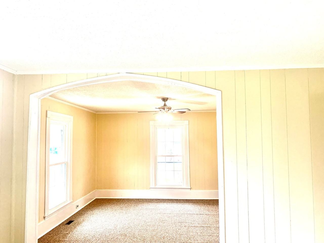 1069 Flint Hill St - Photo 6 of 12