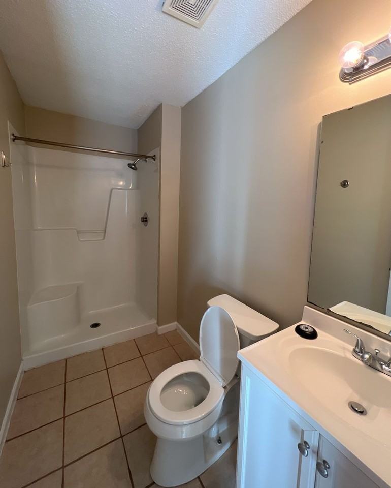 130 Richard Dr - Photo 6 of 12