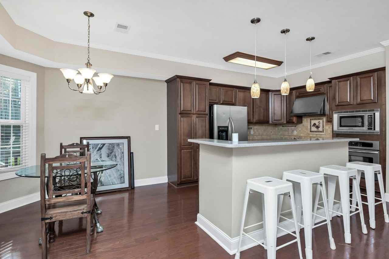 203 Naples Ave - Photo 7 of 39