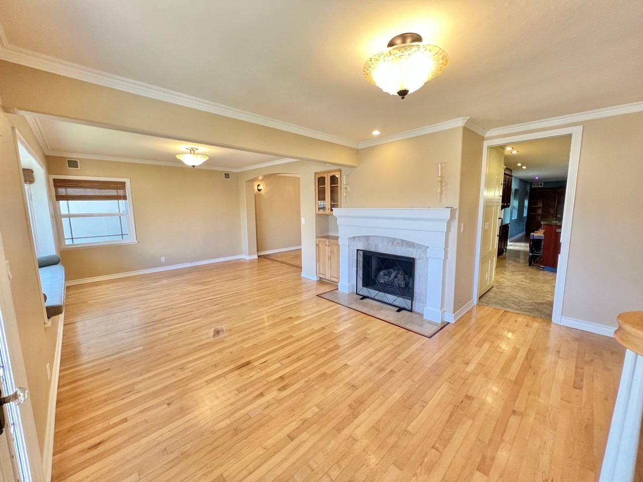 239 16th St - Photo 2 of 50