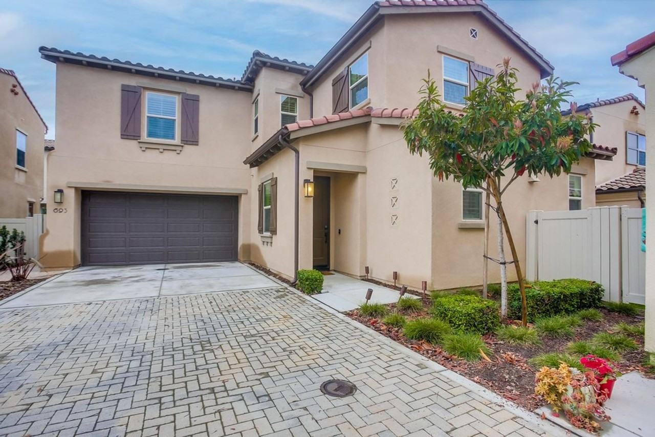 693 Gemstone Dr - Photo 2 of 46