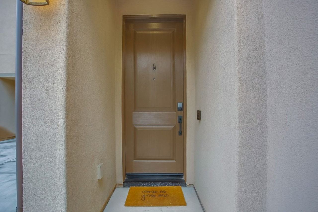 693 Gemstone Dr - Photo 4 of 46