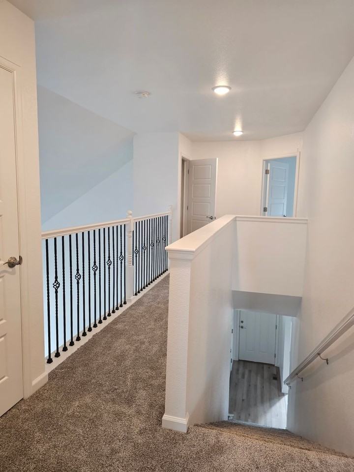 901 Sonata Ln - Photo 4 of 24