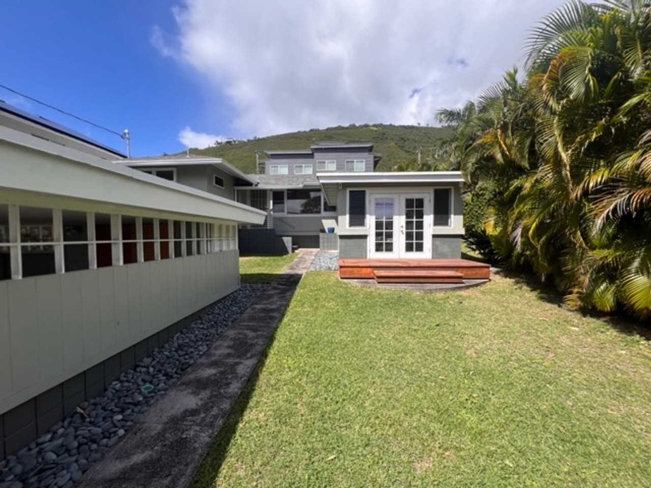 2394 E Manoa Rd, Urban Honolulu, HI 96822 4 Bedroom House for 4,890