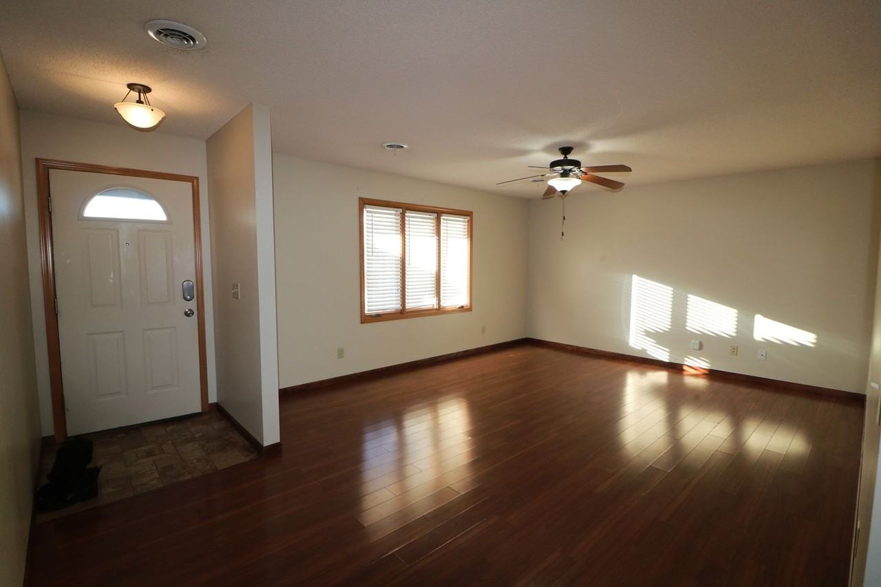 503 Bronco Way - Photo 2 of 21