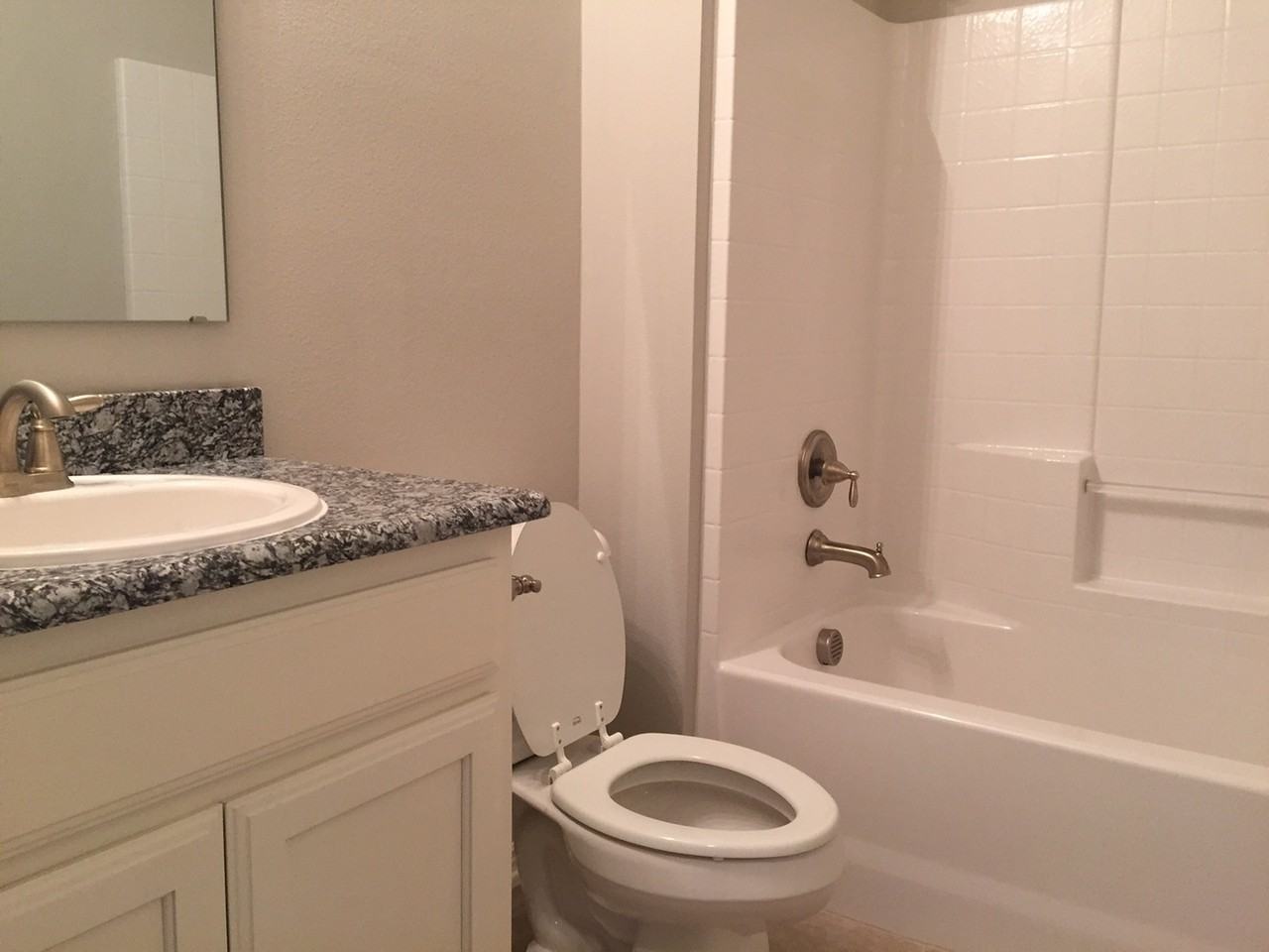 3115 N Hickory St - Photo 5 of 20