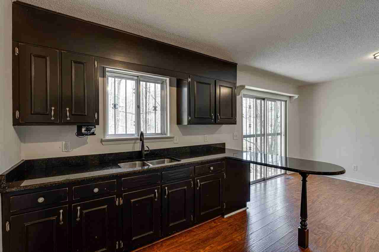 2106 Dabney Dr - Photo 2 of 11