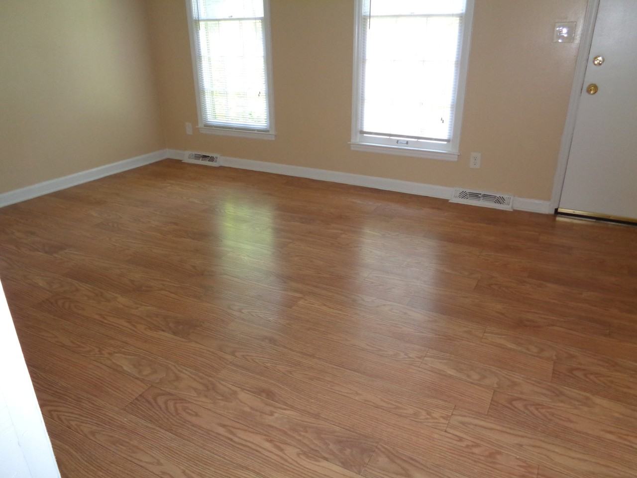 6222 Bridlewood Ln - Photo 2 of 7