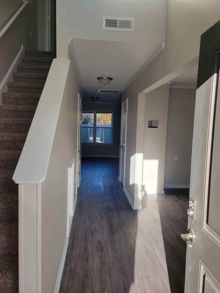 247 Boyington Place Rd - Photo 2 of 24