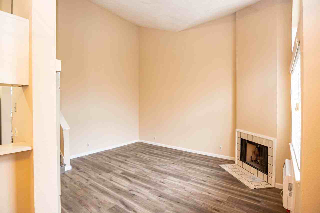 1222 Coyote Creek Ct - Photo 4 of 21